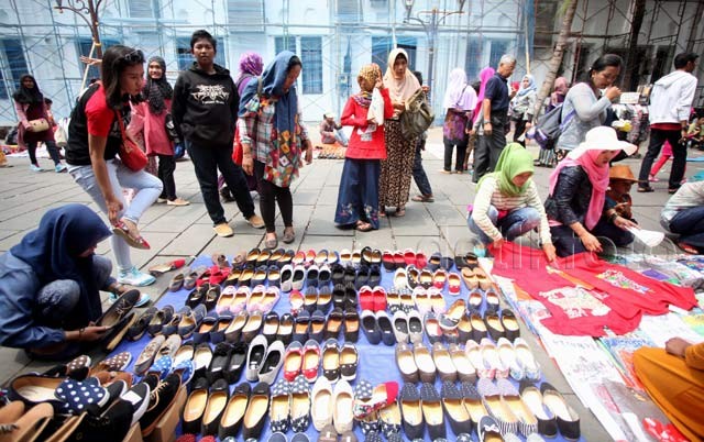 Libur Panjang, Wisatawan Padati Kota Tua