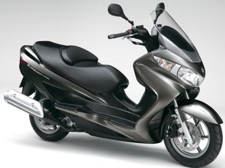 Penjualan Motor Hidrogen Suzuki Tunggu Persetujuan Pemerintah Jepang