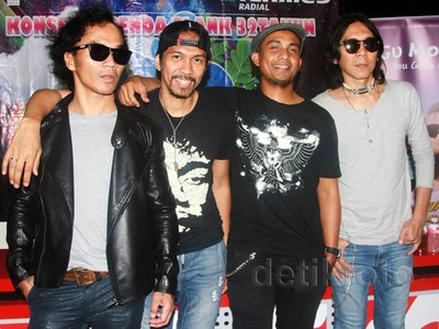 Slank HUT ke-32