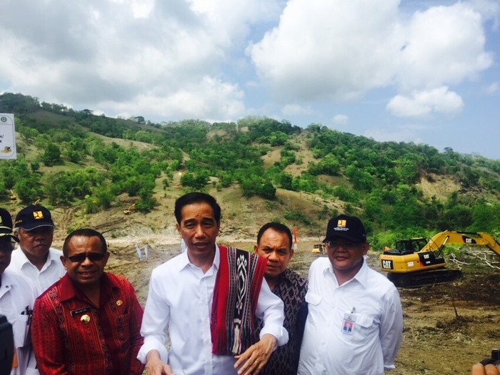Atasi Krisis Listrik NTT, Jokowi Janji Datangkan Kapal Genset Raksasa