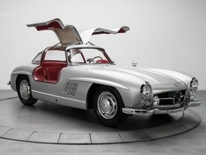 Mercy Jadul Gullwing 300 SL Laku Rp 25 Miliar
