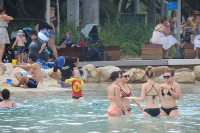 Bikini & Taman Nyaman di South Bank, Brisbane