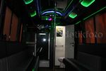 Royal VIP Bus, Tempat Pesta Sambil Berjalan