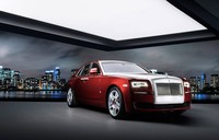 Tampilan warna merah Red Velvet mampu memikat dan menggoda tiap pasang mata yang melihat. Pool/Dok. Rolls Royce.