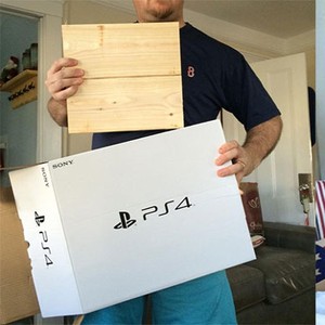 Duh! Beli PS4 Malah Dapat Potongan Kayu