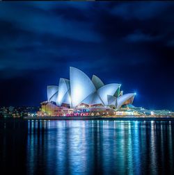 Jepretan Foto Keren Pendiri MySpace