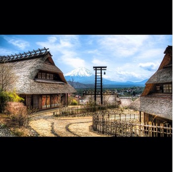 Tampak gunung Fuji yang terkenal di Jepang. (kredit foto: Instagram)
