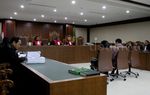 Pasutri Penyuap Akil Mohtar Dituntut 6 & 4 Tahun Penjara
