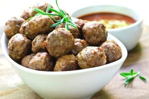Yuk, Bikin Bakso Bakar yang Kenyal Gurih untuk Malam Tahun Baru
