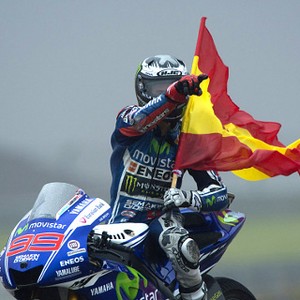 Ramai-ramai di Balapan Pamungkas MotoGP 2015