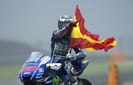 Ramai-ramai di Balapan Pamungkas MotoGP 2015