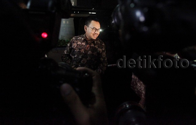 Menteri ESDM: Pungutan BBM Untuk Listriki Desa Yang Masih Gelap