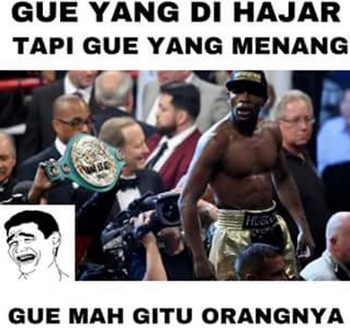 Pada Mei 2015, Floyd Mayweather berhasil mengalahkan Manny Pacquiao dalam sebuah pertarungan tinju yang menyita perhatian dunia. Tapi gaya bertarung Mayweather cukup banyak disindir dan dijadikan meme kocak yang beredar di internet