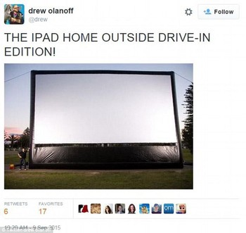 Tablet iPad Pro dirilis Apple pada bulan September dengan ukuran super jumbo, yakni 12,9 inch. Rupanya banyak yang menjadikannya guyonan dalam bentuk meme yang bertebaran di internet.