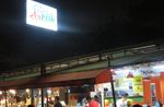 Asyiknya Makan Fish and Chips yang Renyah dan Bersaus Gurih