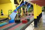Taman Mungil di Bawah Jembatan Kuning Empat Lawang