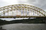 Taman Mungil di Bawah Jembatan Kuning Empat Lawang