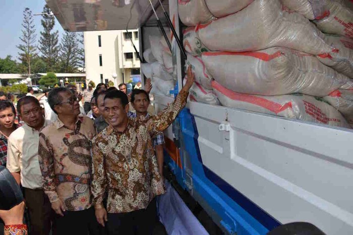 Mentan Kangen Blusukan ke Pasar Induk Cipinang
