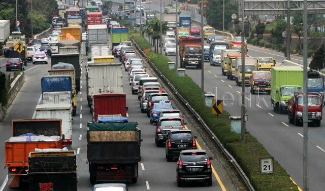 Serba Salah Pengelola Jalan Tol di Indonesia