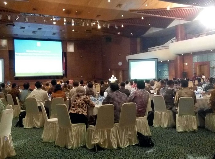 Kendala Proyek Listrik di RI: Perizinan Lelet dan Pembebasan Lahan