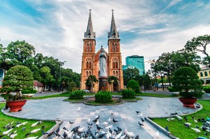 Liburan 2 Hari Bareng Keluarga di Ho Chi Minh