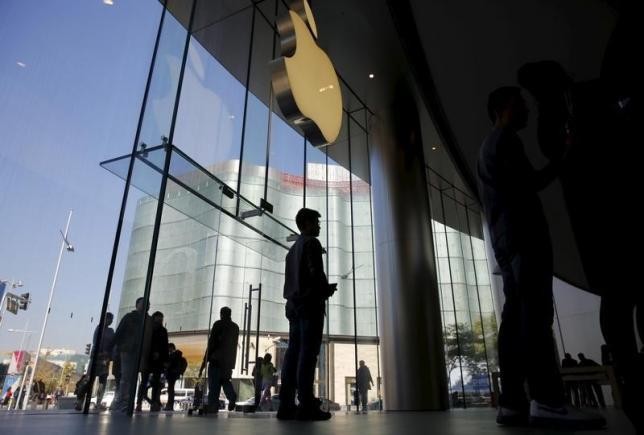 iPhone Melesu, Saham Apple Turun ke Bawah US$ 100/Lembar