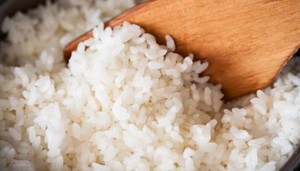 Bagaimana Cara Aman Menghangatkan Kembali Makanan Sisa?
