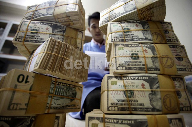 Cadangan Devisa RI Naik Jadi US$ 105,9 Miliar di Akhir 2015