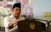 Marwan Jafar menyampaikan pidato saat melakukan kunjungan kerja di Desa Huntu Barat, Bulango Selatan, Bone Bolango, Gorontalo.