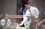Polisi Gelar Prarekonstruksi di Cafe Olivier