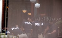 .Mirna meninggal pada Rabu (6/1/2015) tak lama setelah menyeruput es kopi Vietnam yang dipesankan oleh temannya, Jessica.