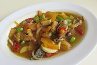 Tumis pete jambal harus Anda coba. Rasanya gurih dengan tambahan petai yang renyah bikin ketagihan dan dijamin nambah.