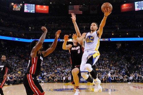 Sudah 36 Laga Warriors Tak Pernah Kalah Lagi di Kandang