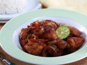 Nikmati Makan Malam dengan Ayam Goreng Mentega yang Gurih Wangi