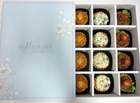 Eighteen Pies menjual pienya via Instagram (@eighteenpies). Pie dikemas dalam kotak cantik bersekat yang menjaga pie tetap utuh saat diantar.