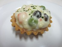 Creamy Chicken Mushroom jadi salah satu varian favorit. Topping-nya berupa krim dengan jagung, jamur shimeji, kacang polong, dan wortel. Nyam!