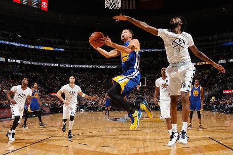 38 Poin Curry Tak Mampu Selamatkan Warriors dari Kekalahan