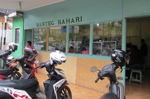 Ini Dia Warteg yang Masih Buka hingga Larut Malam