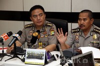 Kabid Humas Polda Metro Jaya Kombes Mohammad Iqbal membantah ada dua teroris yang kabur ke arah Tanah Abang dengan sepeda motor.