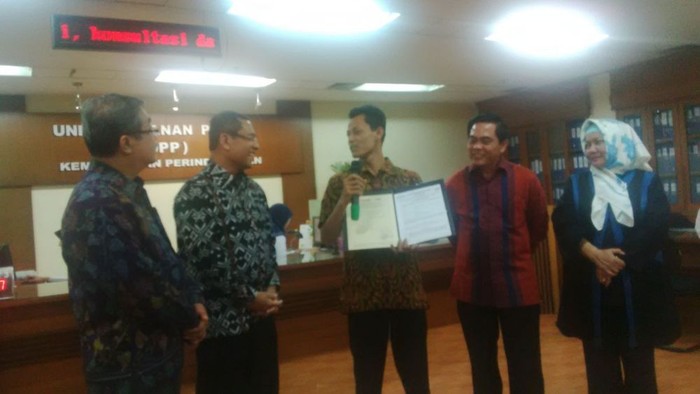 Demi Label SNI, Pembuat TV Lulusan SD Ini Rogoh Rp 35 Juta