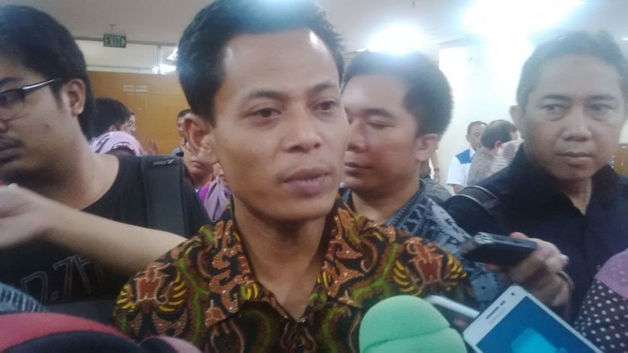 Kusrin, Pembuat TV Lulusan SD Mampu Bayar Pegawai Sesuai UMP