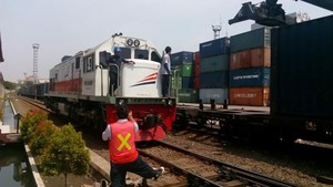 Pembangunan Rel Kereta Pelabuhan Priok Sudah Selesai 90%