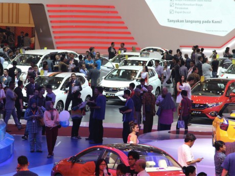 Penjualan Mobil Tahun Ini Diperkirakan Naik Tipis