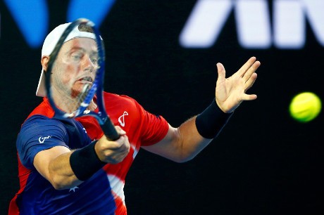 Dikalahkan Ferrer Jadi Perpisahan Hewitt