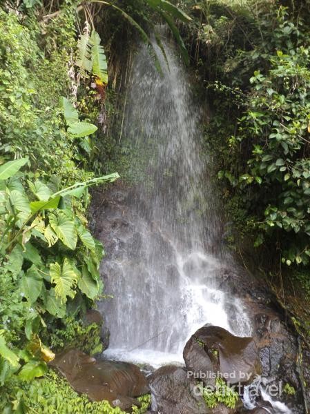 Jelajah 7 Air Terjun Cantik Di Kuningan