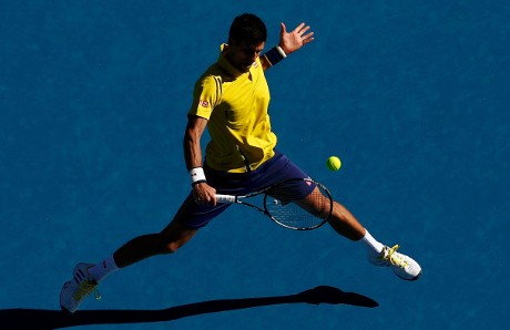 Djokovic Butuh 5 Set dalam 4,5 Jam untuk Atasi Simon