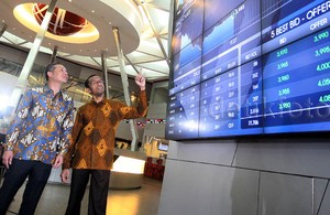 IHSG Ditutup Lompat 1,10% ke 4.505