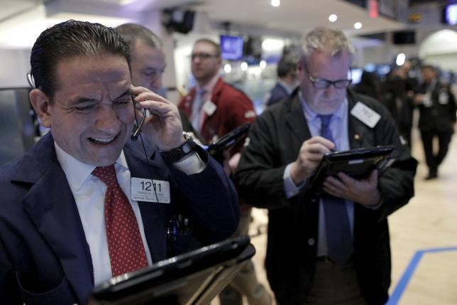 Wall Street Naik 1% Lebih