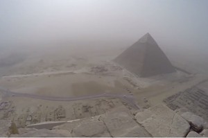 Naik ke Puncak Piramida Giza, Traveler Ditangkap Polisi