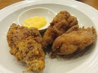 Jangan lupa cocol chicken Kaarage dengan saus mayonnaise yang gurih sedikit asam!